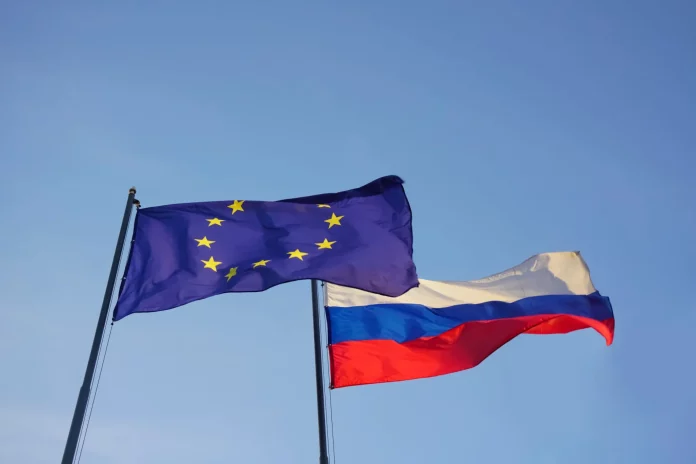 Πρώτο ρήγμα στις κυρώσεις της ΕΕ κατά της Ρωσίας: Εξαιρέθηκαν τέσσερις επιφανείς Ρώσοι