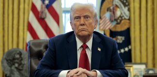 Ντ.Τραμπ: Απειλεί τη Ρωσία με κυρώσεις μετά τις χθεσινές επιθέσεις κατά της Ουκρανίας