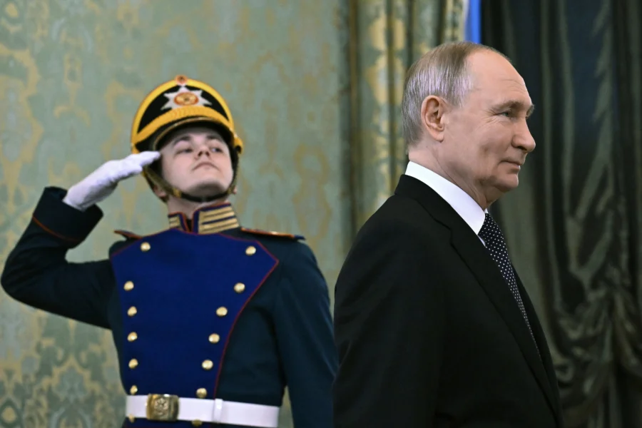 aec01a0fda9007fe2a825ee04c6a4011_L