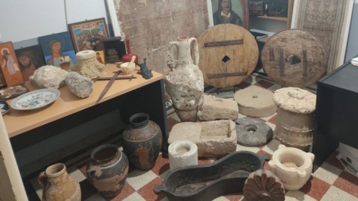 Έρευνα στη Λέρο για αρχαιότητες που βρέθηκαν σε σπίτι