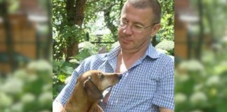 Κείμενο με υπογραφές κατά της απέλασης του Ρώσου δημοσιογράφου Γεννάδιου Μέλνικ από την Ελλάδα