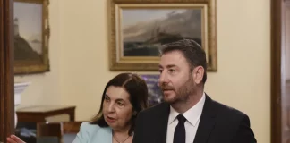 Τρία προβλήματα για τον Ν. Ανδρουλάκη