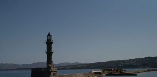 Νεαρή γυναίκα έχασε τις αισθήσεις της στο Ενετικό λιμάνι των Χανίων