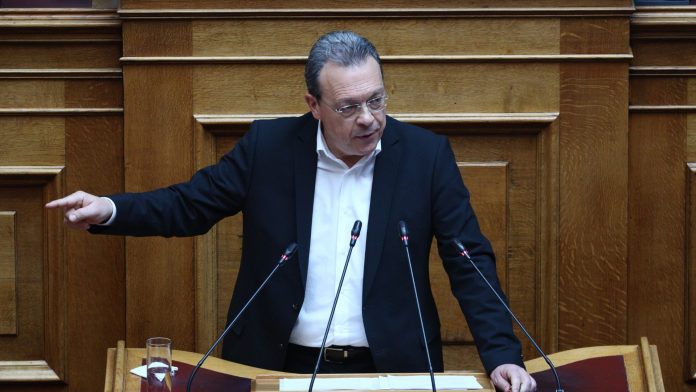 ΣΥΡΙΖΑ: Εκλογές η απάντηση στο δίλημμα «Μητσοτάκης ή χάος»
