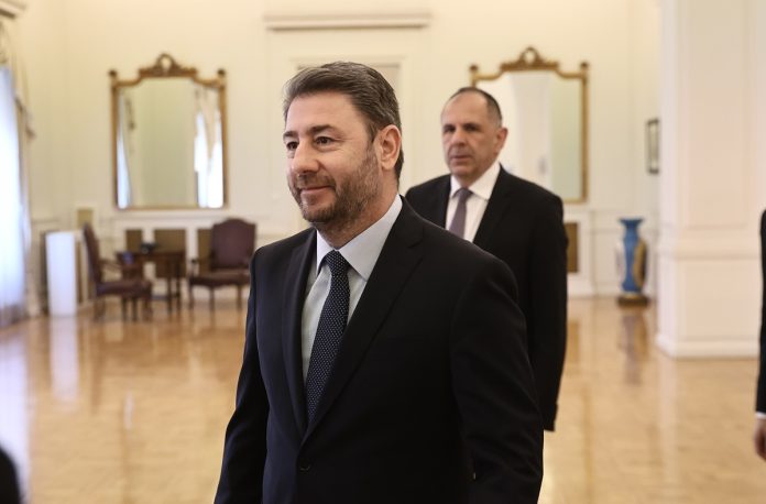 Ανδρουλάκης: Ευχόμαστε να μην καταποντιστεί η εξωτερική πολιτική όπως ασκείται από τον κ. Μητσοτάκη (φωτο)