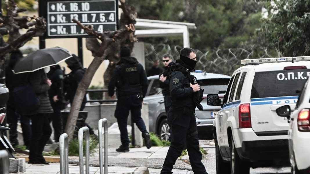 greek-mafia-apologies