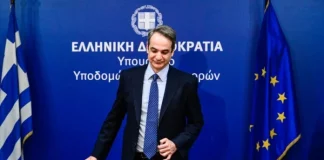 Σόου Μητσοτάκη στο υπουργείο Μεταφορών μετά το φιάσκο με τη λάθος σήραγγα 160 μέτρων στο μετρό
