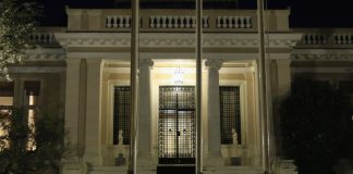 Ανασχηματισμός: Δύο πρόσωπα για μια θέση στο Μαξίμου