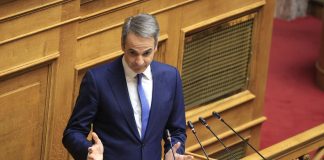 Τέμπη – πρόταση δυσπιστίας: Αναμενόμενη νίκη για την κυβέρνηση, «ανοιχτά» όλα τα μέτωπα