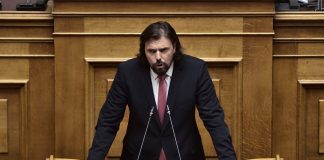 Ο Πέτρος Παππάς προσχωρεί στο ΠΑΣΟΚ – Συναντάται με τον Νίκο Ανδρουλάκη σήμερα