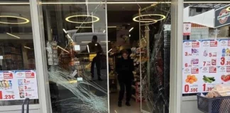 Ρέθυμνο: Άνδρας «εισέβαλε» σε σούπερ μάρκετ με κλεμμένο όχημα και άρπαξε μεγάλο χρηματικό πόσο από το ταμείο