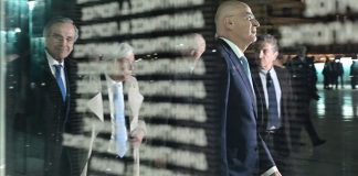 Ο Σαμαράς παίρνει αποστάσεις από τον Δένδια