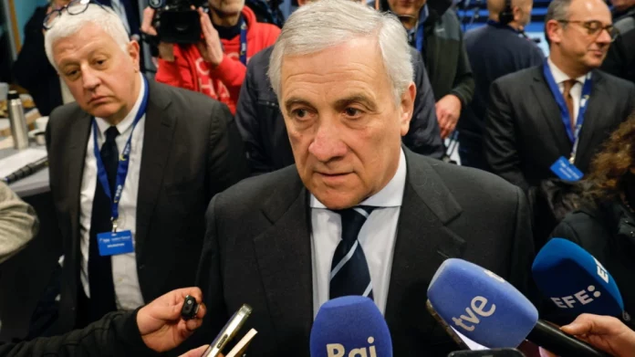 «Στηρίξαμε την Ουκρανία, αλλά τώρα πρέπει να εργαστούμε για την ειρήνη», δήλωσε ο Ιταλός υπουργός εξωτερικών