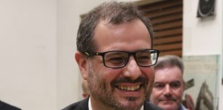 Θύελλα με τον Νίκο Τσάφο: Παραίτηση ζητούν ΠΑΣΟΚ-ΣΥΡΙΖΑ, αιχμές από Πλεύρη