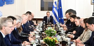 Και τώρα ανασχηματισμός με ανακύκλωση υλικών