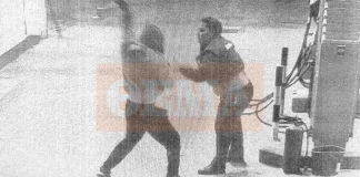 Φωτογραφίες από επίθεση ληστή σε υπάλληλο πρατηρίου – Την χτυπούσε με σφυρί και της φώναζε «δώσε μου τα λεφτά, θα σε σκοτώσω»