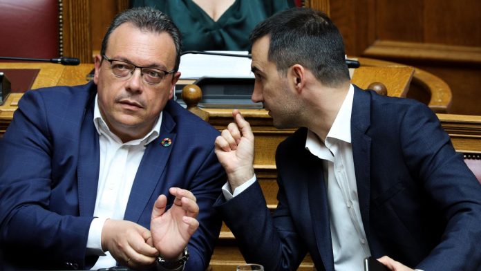 Το ρευστό τοπίο της προσέγγισης ΣΥΡΙΖΑ – Νέας Αριστεράς εν μέσω αρνητικών δημοσκοπήσεων που τροφοδοτούν σενάρια