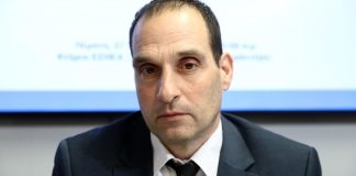 Κυβερνητικό μπούλινγκ στον «γαλάζιο» Παπαδημητρίου για τη σύμβαση 717