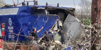 Τραγωδία στα Τέμπη: Στο Κουλούρι εφέτης ανακριτής, κλιμάκιο της Πυροσβεστικής και μεταλλουργός