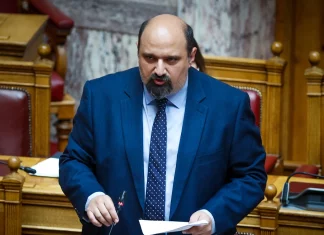 Τριαντόπουλος για την παραπομπή του στο Ειδικό Δικαστήριο: Αποσύρομαι από το ψηφοδέλτιο της ΝΔ Την Πέμπτη η απόφαση για το αίτημα Τριαντόπουλου περί παραπομπής του «στον φυσικό δικαστή» - Τι θα κάνει η αντιπολίτευση