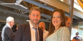 Νέες αποχωρήσεις στο ΠΑΣΟΚ