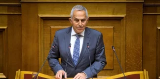 Θέμα χρόνου η προσχώρηση Αποστολάκη στο ΠΑΣΟΚ;