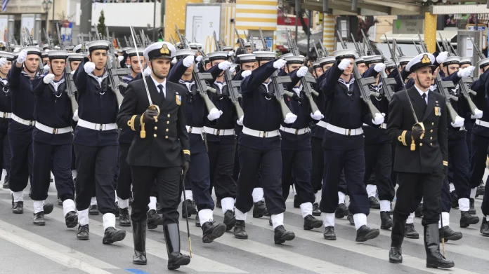 Ολοκληρώθηκε η ΕΔΕ για τα συνθήματα στην παρέλαση: Ποινές για όλους τους εμπλεκόμενους