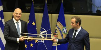 Επίσκεψη Λεκορνί στην Αθήνα: Το… πρόβλημα με την Τουρκία και η ευρωπαϊκή άμυνα