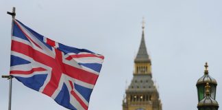 Έρχεται συμφωνία ΕΕ με Βρετανία για 12μηνες βίζες εργασίας σε νέους – Επαναπροσέγγιση μετά το Brexit