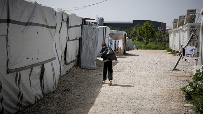 Τι απαντά το υπουργείο Μετανάστευσης και Ασύλου στους «Γιατρούς Χωρίς Σύνορα» για τα έξι υποσιτισμένα παιδιά