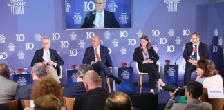 Πάιατ και Τσάφος με προπαγάνδα υπέρ της Τουρκίας στο Φόρουμ των Δελφών!