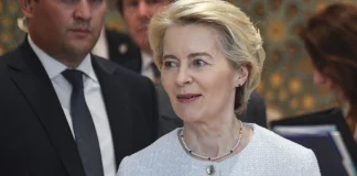 Μήνυμα Φον ντερ Λάιεν στις ΗΠΑ: Είμαστε έτοιμοι για συμφωνία για τους δασμούς, αλλά και για αντίποινα