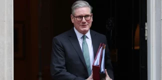 Υπό κρατικό έλεγχο θέτει ο Στάρμερ μια χαλυβουργία της British Steel