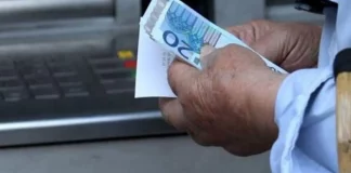 Συντάξεις: Νέες απώλειες παρά το επίδομα 400 ευρώ