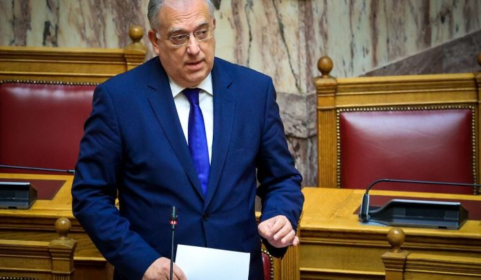 Μασάζ από Θεοδωρικάκο σε βουλευτές για την ακρίβεια