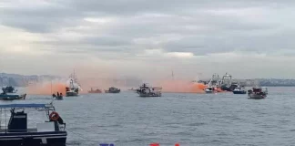 Κινητοποιήσεις αλιέων στον Θερμαϊκό: Διαμαρτυρία δεκάδων σκαφών με καπνογόνα!