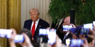 Στριμωγμένος ο Τραμπ στη μάχη με την Κίνα, ψάχνει να βρει συμμάχους που έχει ήδη αποξενώσει – Ανάλυση CNN