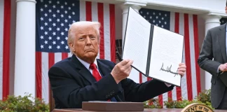 Ο Τραμπ μέσω των δασμών απομονώνει τις ΗΠΑ αλλά ενώνει τον υπόλοιπο πλανήτη