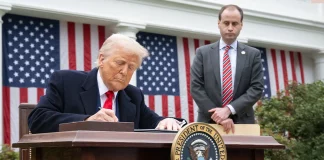 Από τον καφέ και τα μπότοξ, μέχρι τα… sex toys και τα Ray-Ban: Θα τα πληρώνουν «χρυσά» οι Αμερικανοί λόγω των δασμών Τραμπ