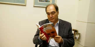 O Kώστας Τσαρούχας «απασφάλισε»: Τηλεπαρουσιάστριες στα πρόθυρα της… πορνείας