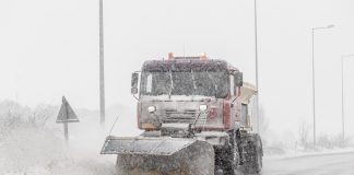 Καιρός: Κλείδωσε η ψυχρή εισβολή από τη Φινλανδία, χιόνια και σε χαμηλά υψόμετρα – Η πρόγνωση Τσατραφύλλια