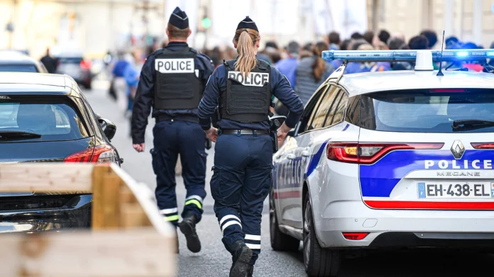 Γαλλία: Άνδρας παρέσυρε και σκότωσε συγχωριανό του, μετά από τσακωμό των παιδιών τους για ένα κινητό τηλέφωνο