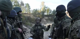 Βίντεο: Η στιγμή που στρατιώτης από τη Γιακουτία και μέλος των «Siberian Bears» εξοντώνει μόνος του τρεις Ουκρανούς