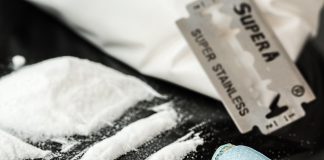 Αττική: Έκρυβαν κοκαΐνη & ηρωίνη σε σωλήνες αποχέτευσης – Πώς τους εντόπισε η αστυνομία (VIDEO-ΦΩΤΟ)