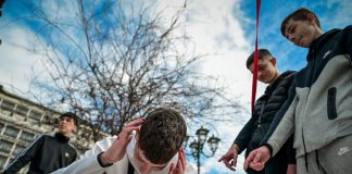 Άγρια συμπλοκή νέων στη Ρόδο: Αρκετά άτομα οδηγήθηκαν στο νοσοκομείο με σοβαρά τραύματα