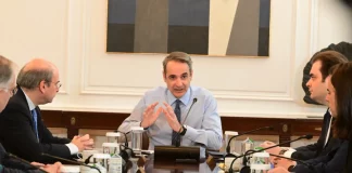 Η χώρα μπήκε σε μακρά προεκλογική περίοδο…