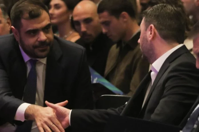 Άγρια κόντρα Μαρινάκη – Ανδρουλάκη για το πόρισμα Καρώνη και στο βάθος… Προανακριτική