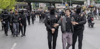 Κωνσταντινούπολη: Πάνω από 52.000 αστυνομικοί βγήκαν στους δρόμους για την Πρωτομαγιά – Εκατοντάδες συλλήψεις