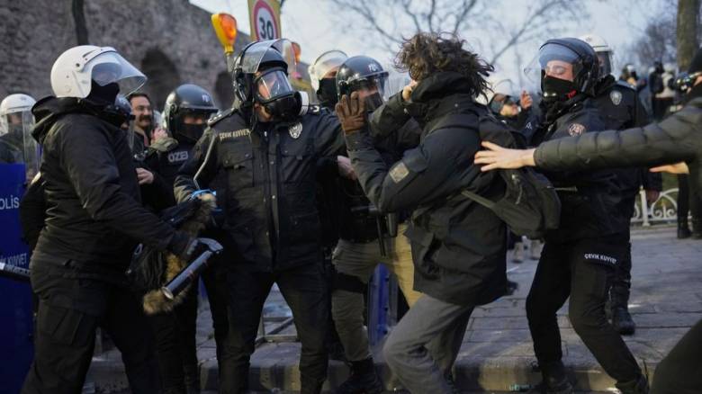 82812925-AP25082635882518