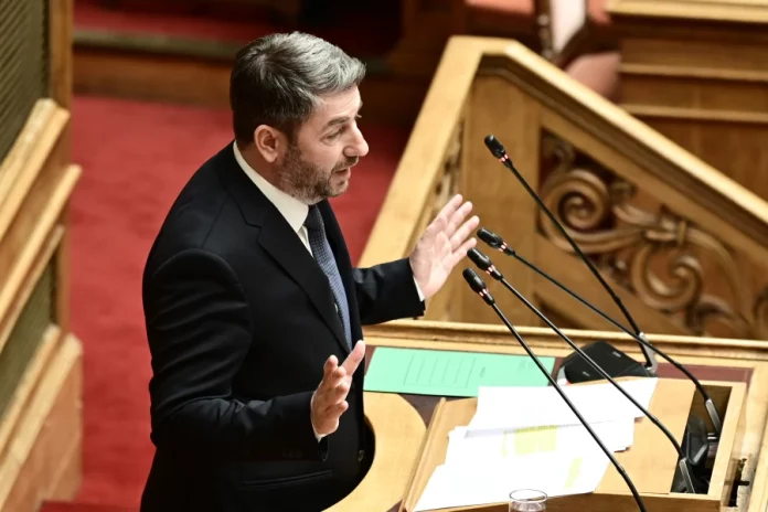 Ανδρουλάκης: Ο κ. Μητσοτάκης κάνει διευθετήσεις οικονομικών συμφερόντων